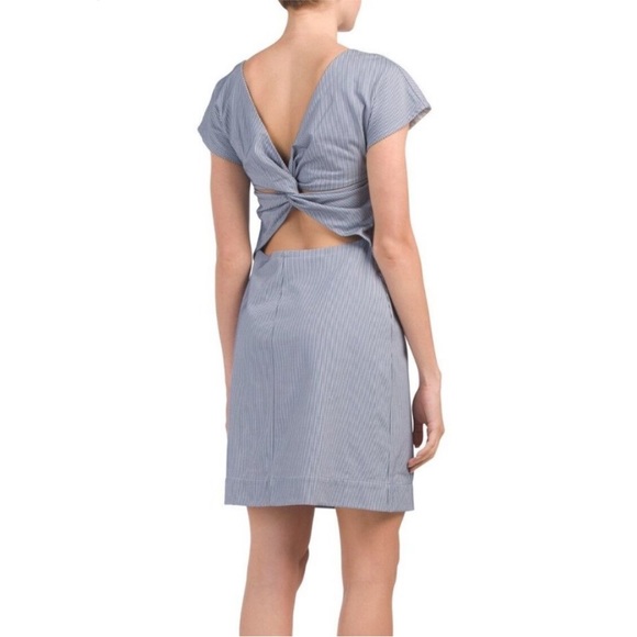 THEORY Seersucker Blue & White Short Sleeve Dress. Underlined. Size 8. Like 🆕 - Picture 5 of 12